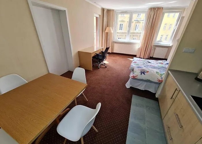 10Q - Z6 Apartment 201